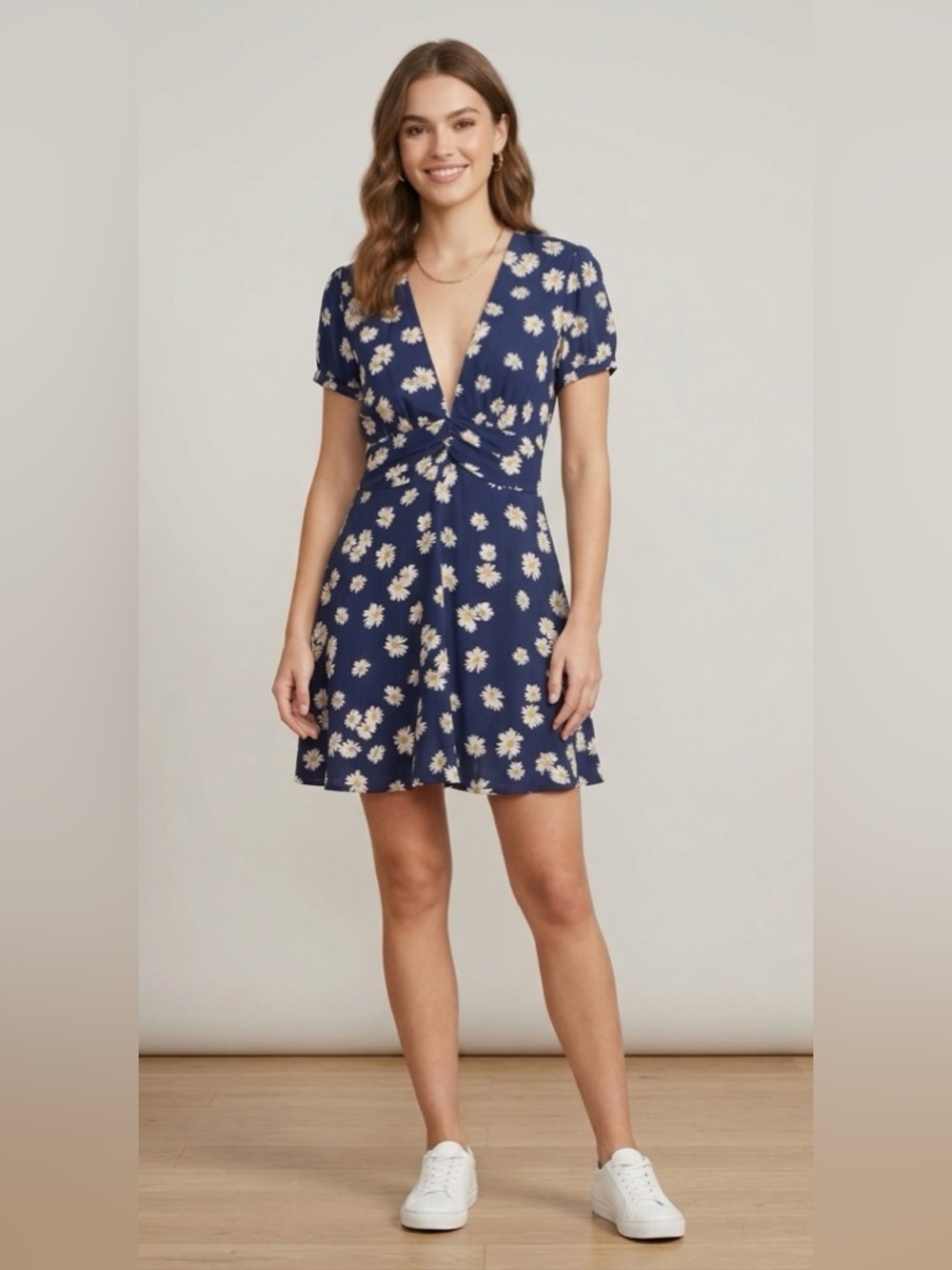 Privacy Please v neck Daisy dress size M